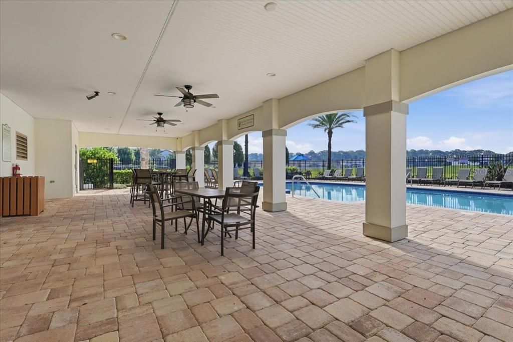 En Venta: $859,990 (4 camas, 3 baños, 2935 Pies cuadrados)