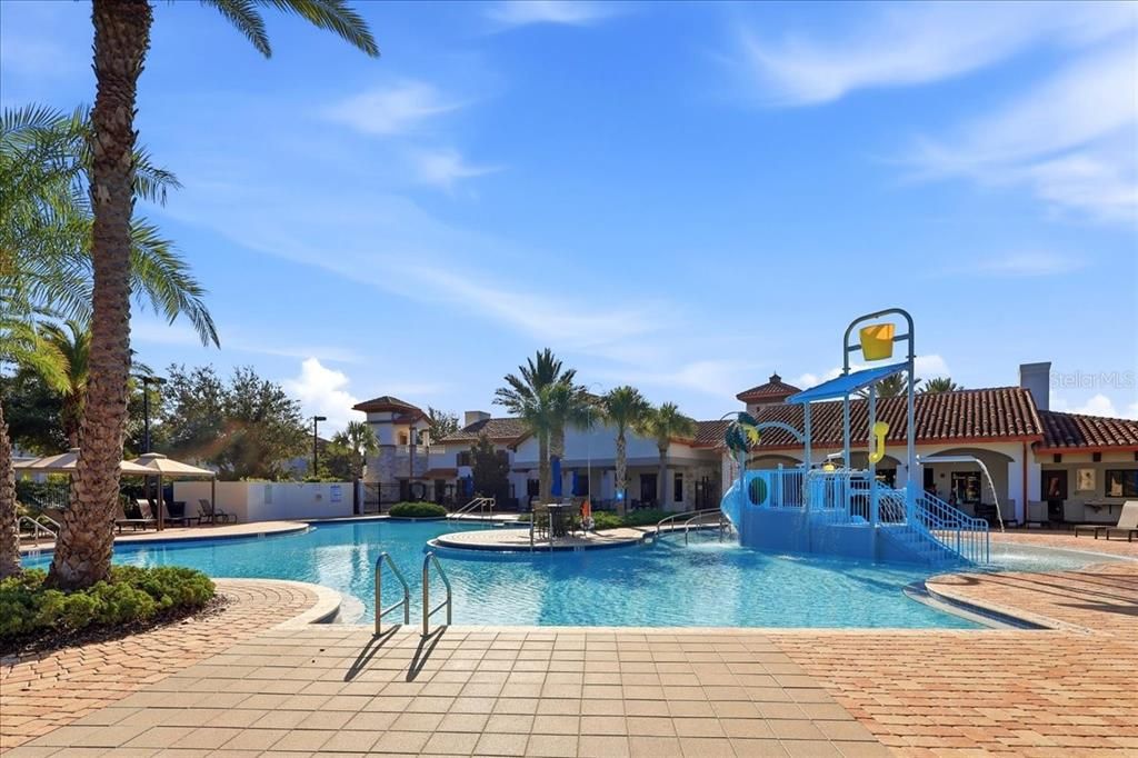 En Venta: $859,990 (4 camas, 3 baños, 2935 Pies cuadrados)
