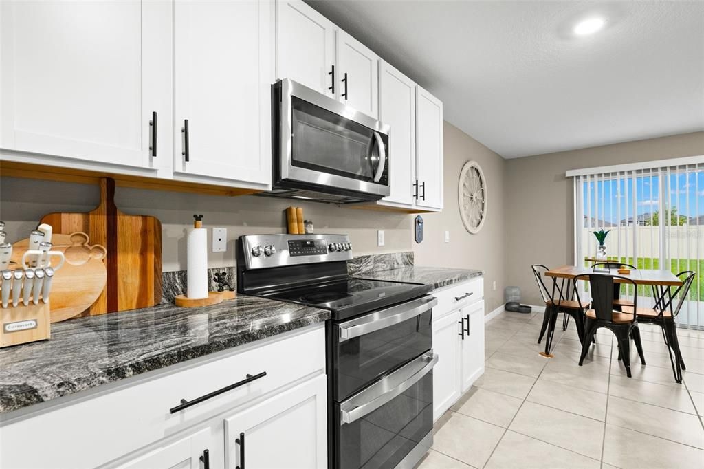 For Sale: $369,900 (5 beds, 3 baths, 2674 Square Feet)