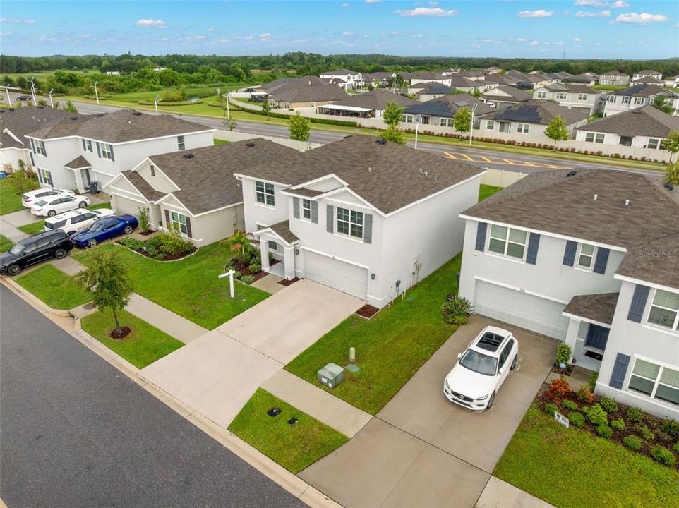 For Sale: $369,900 (5 beds, 3 baths, 2674 Square Feet)