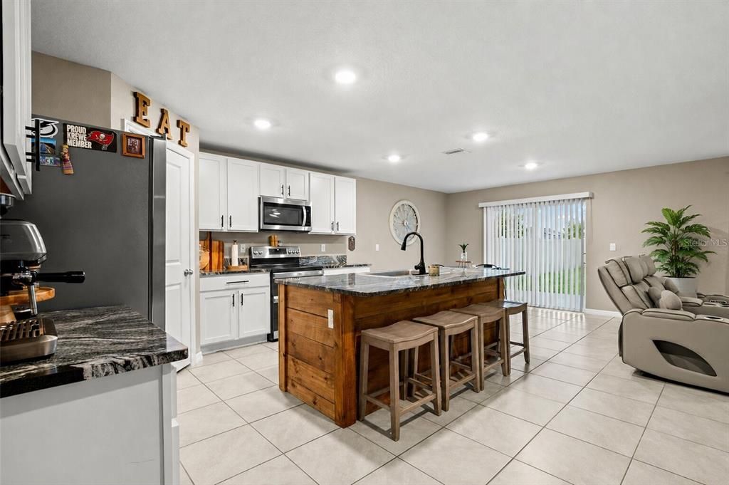 For Sale: $369,900 (5 beds, 3 baths, 2674 Square Feet)