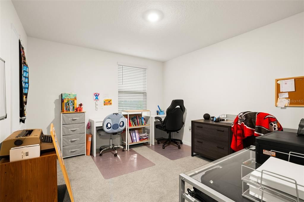 For Sale: $369,900 (5 beds, 3 baths, 2674 Square Feet)
