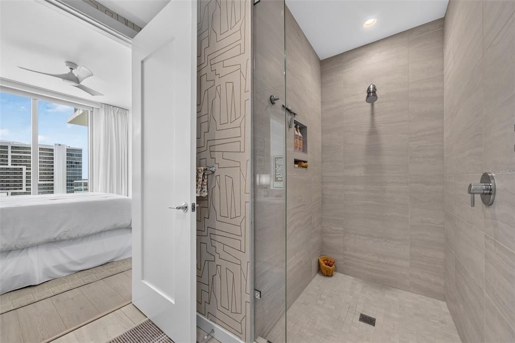 На продажу: $1,499,999 (2 спален, 3 ванн, 1869 Квадратных фут)