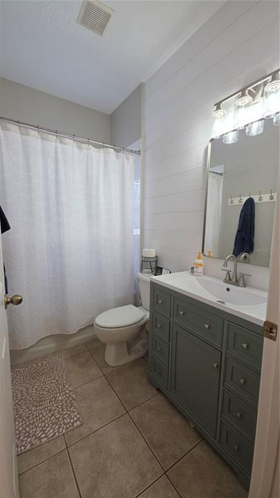 En Venta: $417,500 (3 camas, 2 baños, 2056 Pies cuadrados)