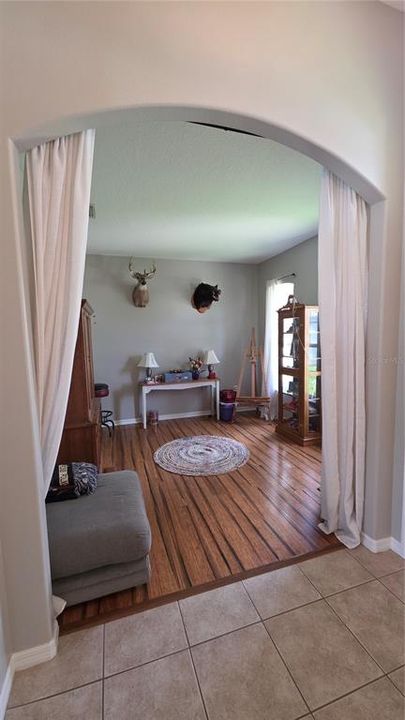 En Venta: $417,500 (3 camas, 2 baños, 2056 Pies cuadrados)