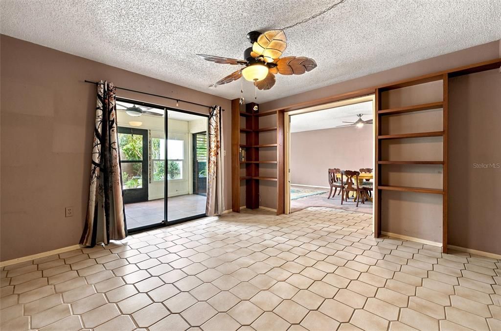 En Venta: $235,000 (3 camas, 2 baños, 1468 Pies cuadrados)