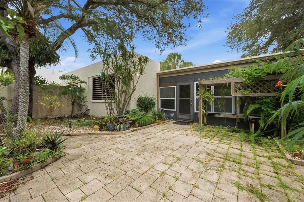 En Venta: $235,000 (3 camas, 2 baños, 1468 Pies cuadrados)