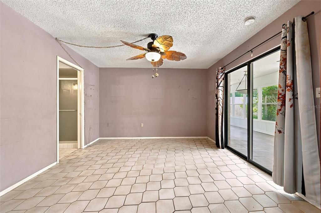 En Venta: $235,000 (3 camas, 2 baños, 1468 Pies cuadrados)