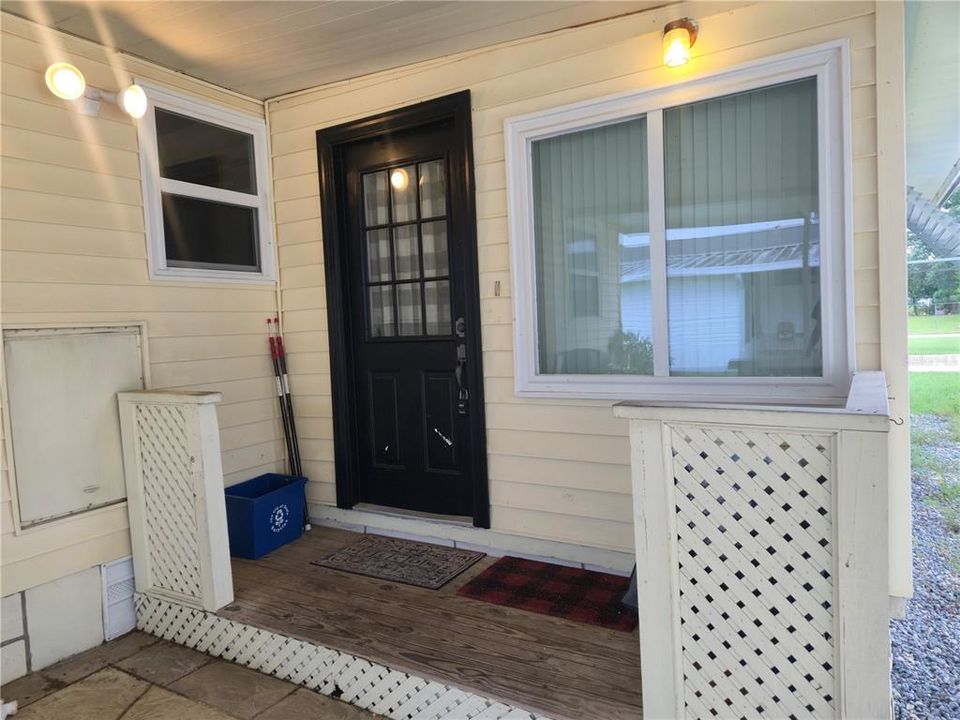 For Sale: $120,000 (2 beds, 2 baths, 1318 Square Feet)