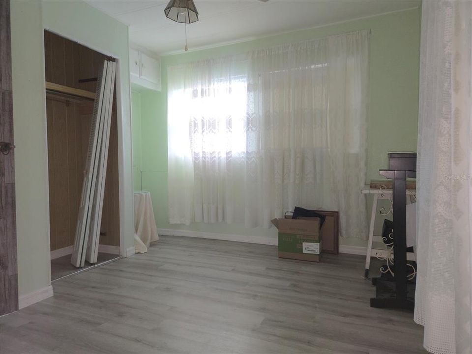 For Sale: $120,000 (2 beds, 2 baths, 1318 Square Feet)