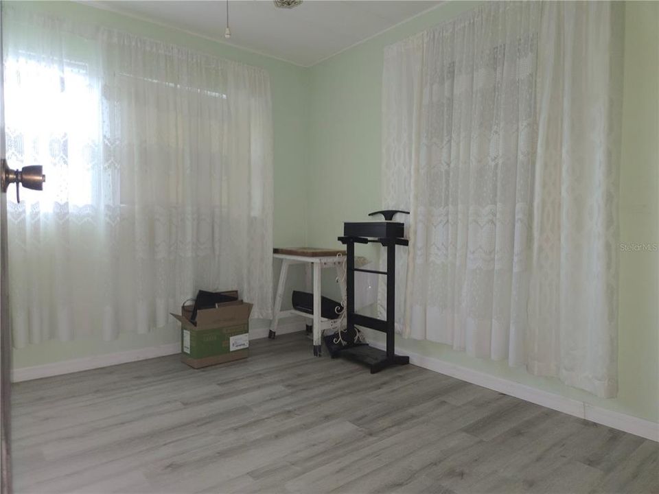 For Sale: $120,000 (2 beds, 2 baths, 1318 Square Feet)