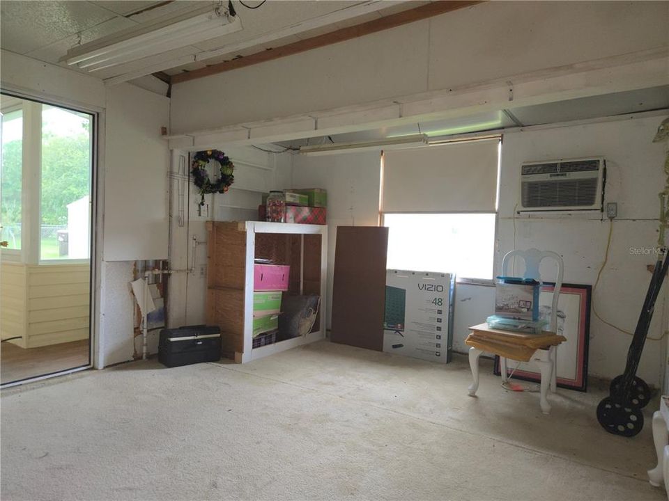 For Sale: $120,000 (2 beds, 2 baths, 1318 Square Feet)