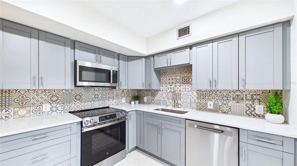En Venta: $160,000 (2 camas, 2 baños, 1100 Pies cuadrados)