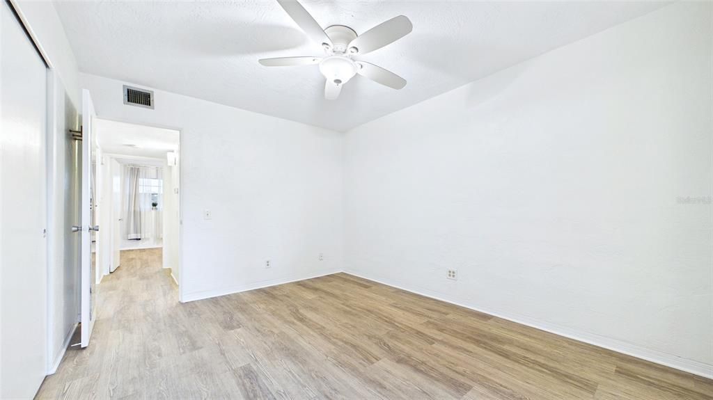 En Venta: $160,000 (2 camas, 2 baños, 1100 Pies cuadrados)
