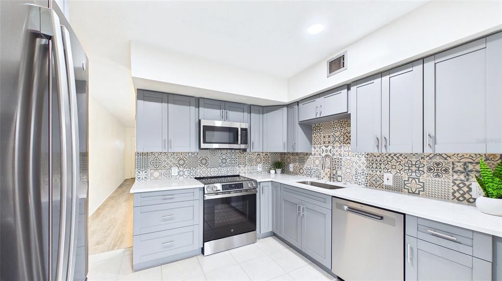 En Venta: $160,000 (2 camas, 2 baños, 1100 Pies cuadrados)