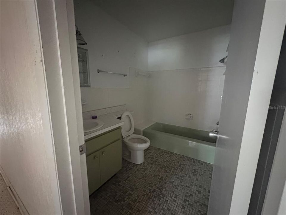En Venta: $176,000 (3 camas, 2 baños, 1762 Pies cuadrados)