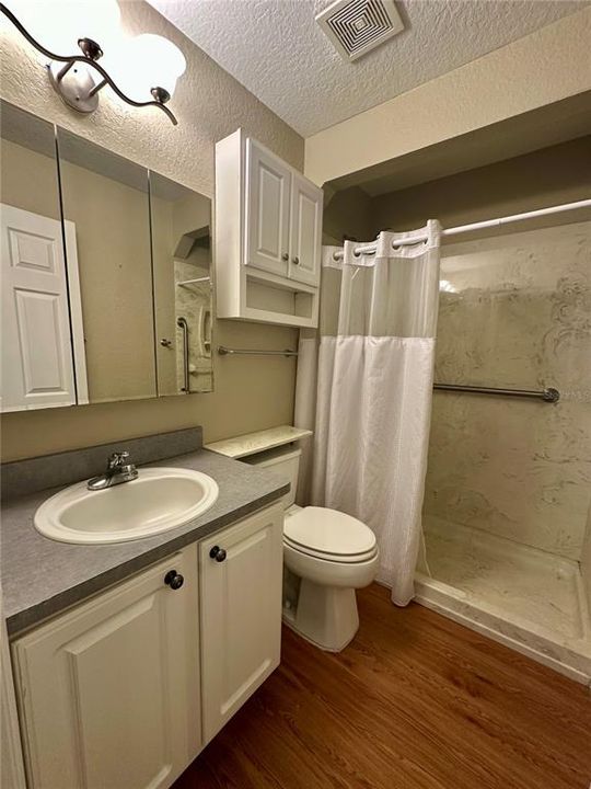 For Sale: $255,000 (3 beds, 2 baths, 1284 Square Feet)