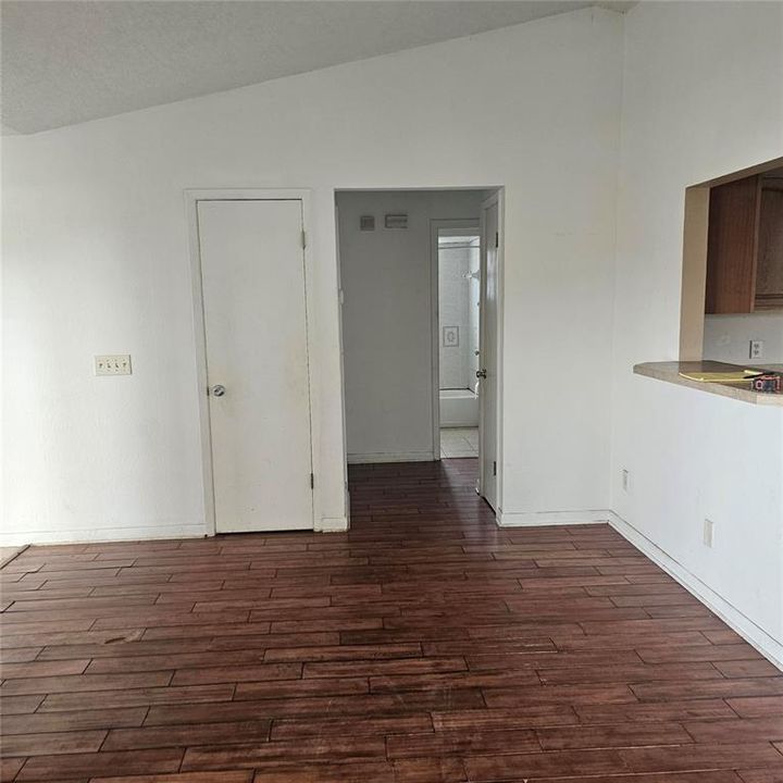 На продажу: $249,000 (3 спален, 2 ванн, 1203 Квадратных фут)