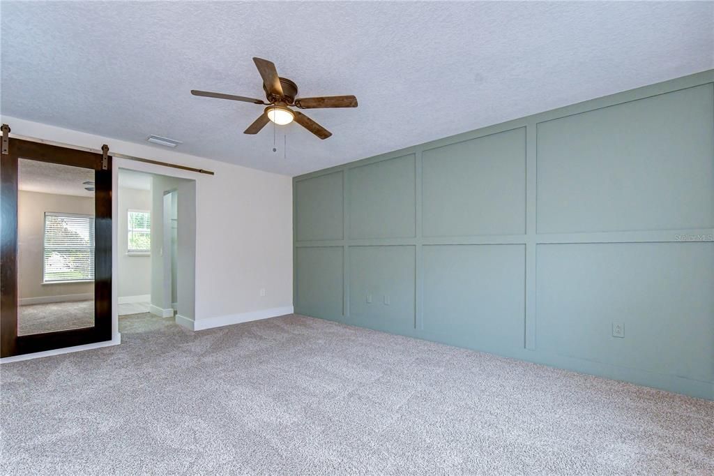 For Sale: $399,000 (5 beds, 2 baths, 2222 Square Feet)