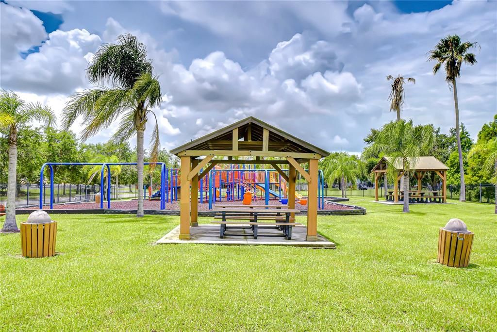 For Sale: $399,000 (5 beds, 2 baths, 2222 Square Feet)