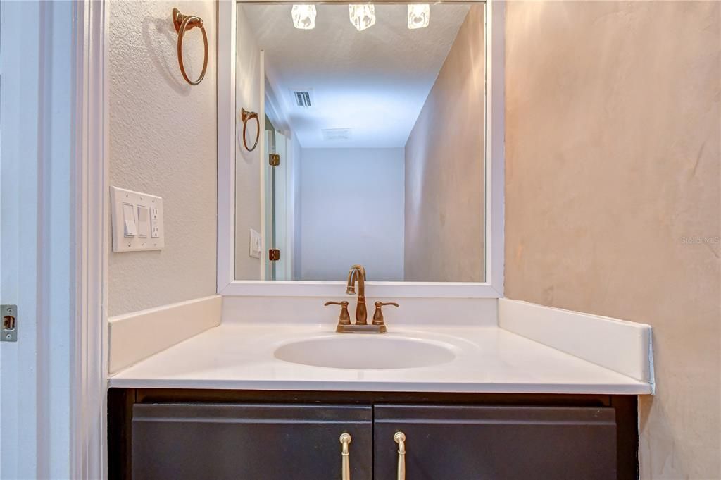 For Sale: $399,000 (5 beds, 2 baths, 2222 Square Feet)