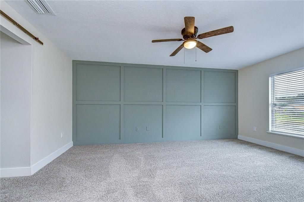 For Sale: $399,000 (5 beds, 2 baths, 2222 Square Feet)