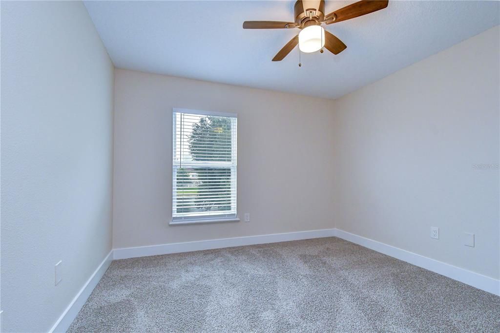 For Sale: $399,000 (5 beds, 2 baths, 2222 Square Feet)