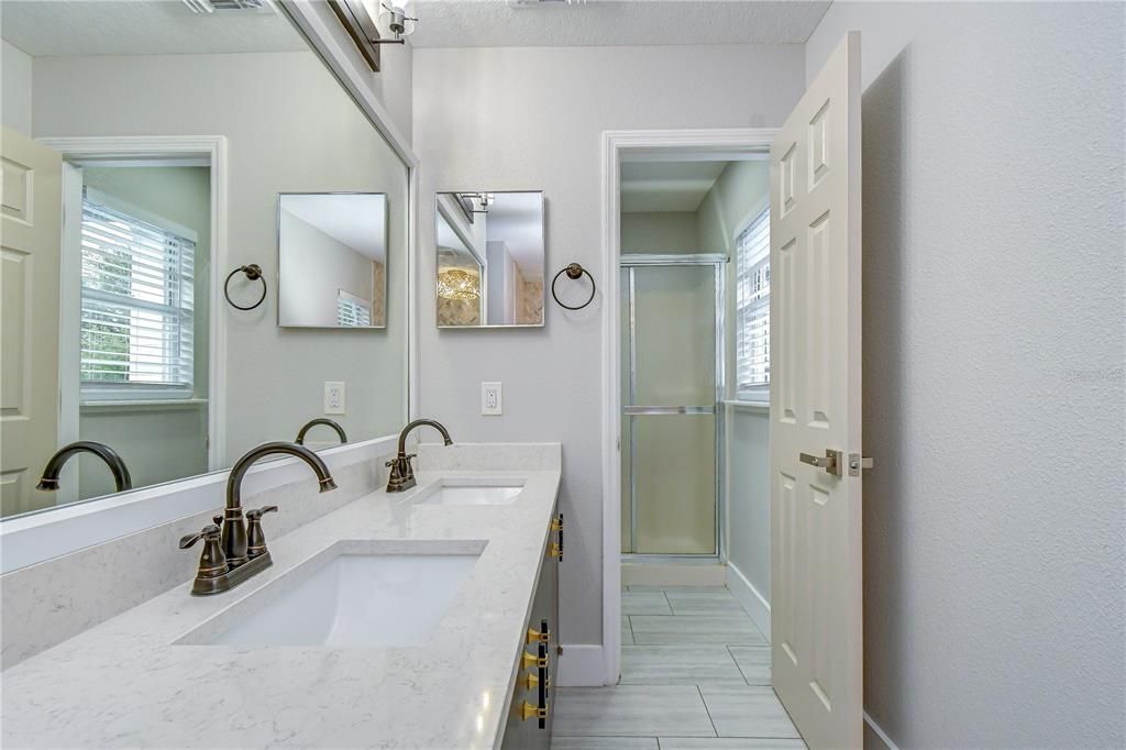 For Sale: $399,000 (5 beds, 2 baths, 2222 Square Feet)
