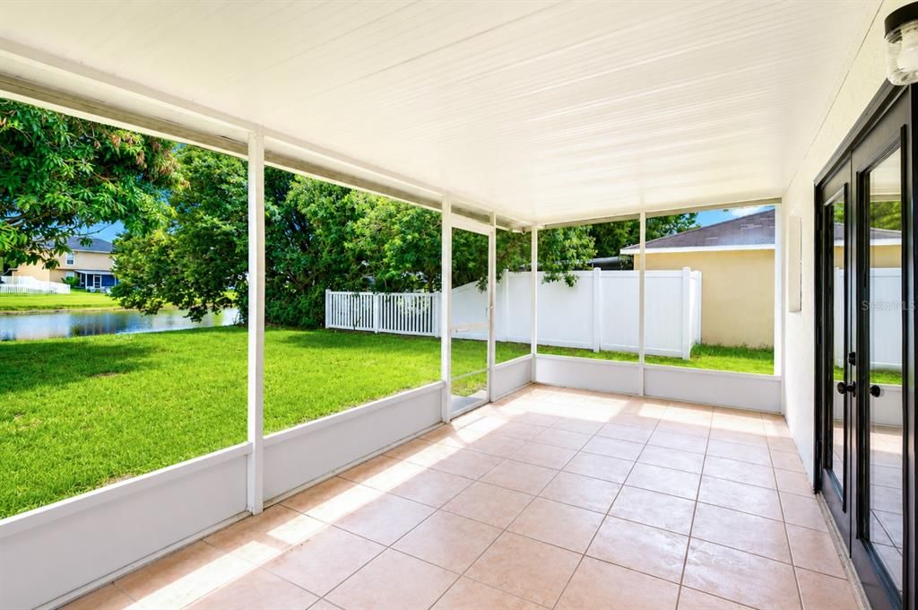 For Sale: $399,000 (5 beds, 2 baths, 2222 Square Feet)