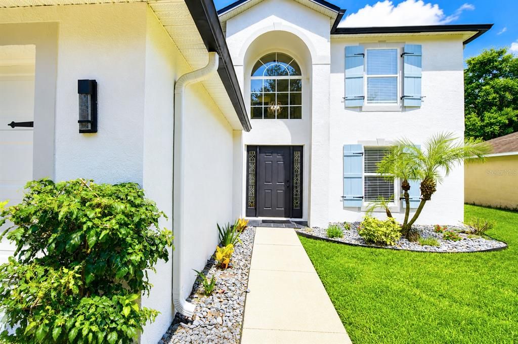 For Sale: $399,000 (5 beds, 2 baths, 2222 Square Feet)