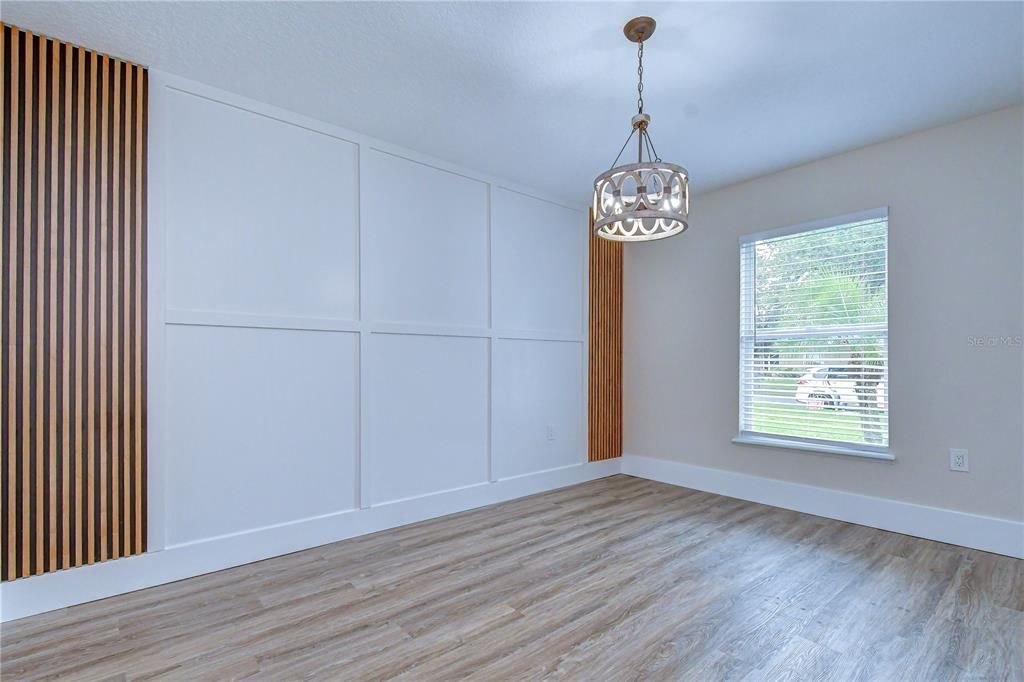 For Sale: $399,000 (5 beds, 2 baths, 2222 Square Feet)