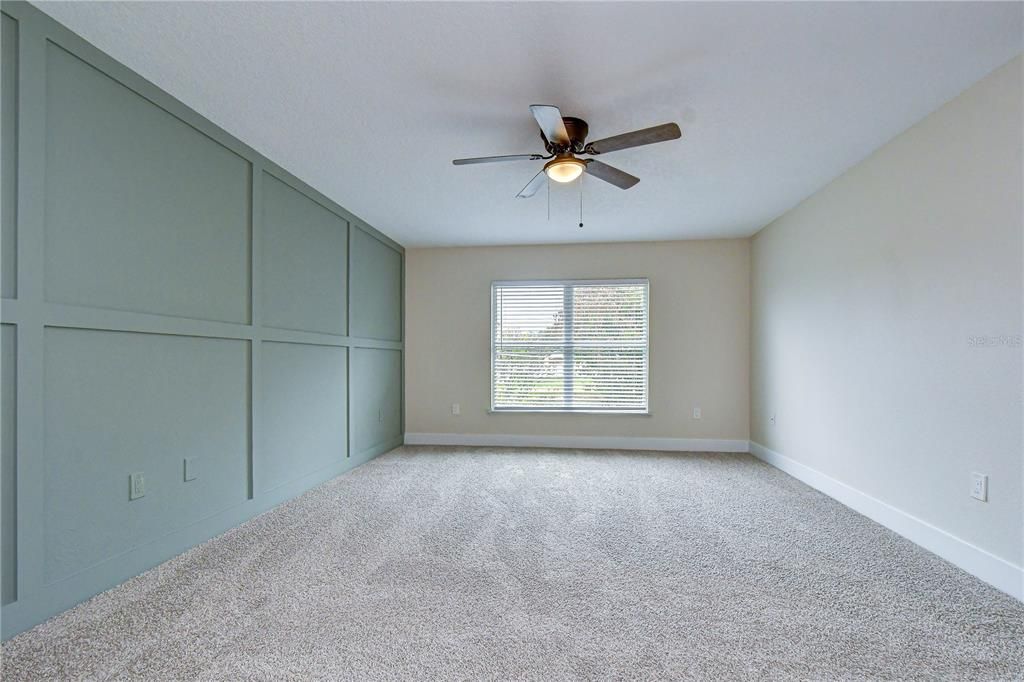 For Sale: $399,000 (5 beds, 2 baths, 2222 Square Feet)
