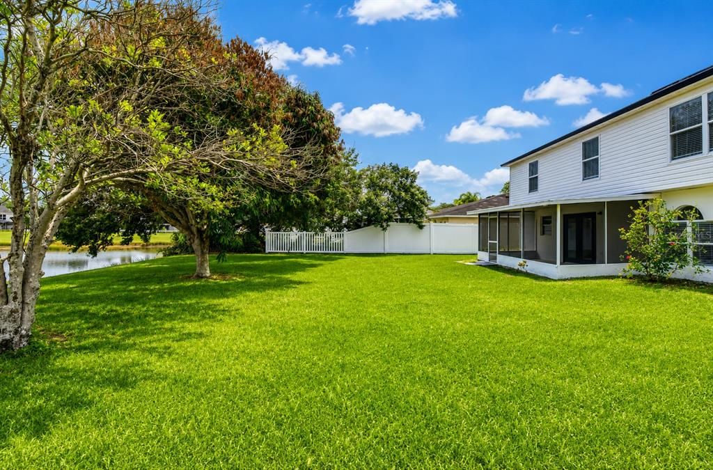 For Sale: $399,000 (5 beds, 2 baths, 2222 Square Feet)