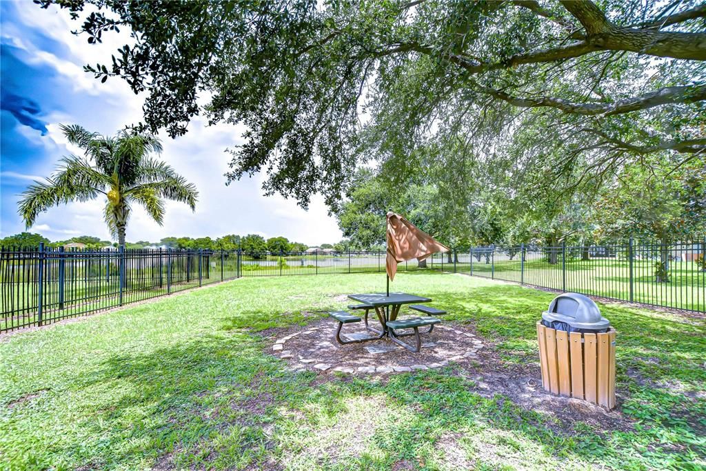 For Sale: $399,000 (5 beds, 2 baths, 2222 Square Feet)
