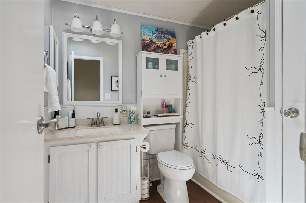 For Sale: $209,000 (2 beds, 2 baths, 1040 Square Feet)