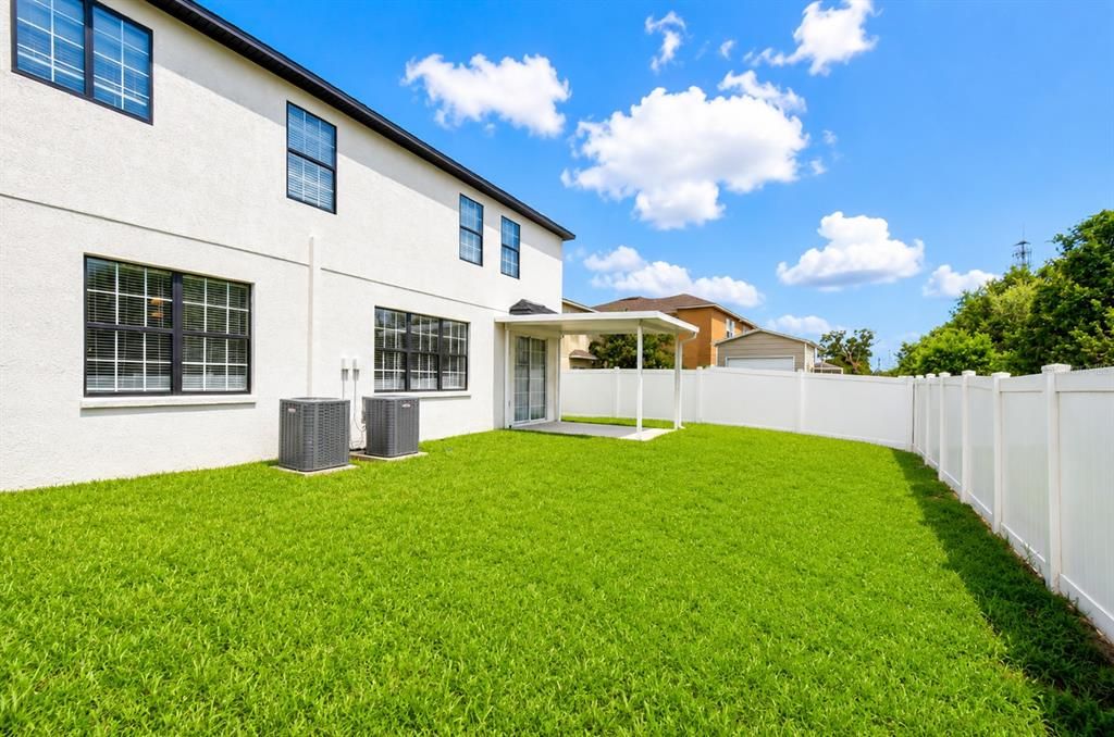 На продажу: $425,000 (4 спален, 2 ванн, 3268 Квадратных фут)