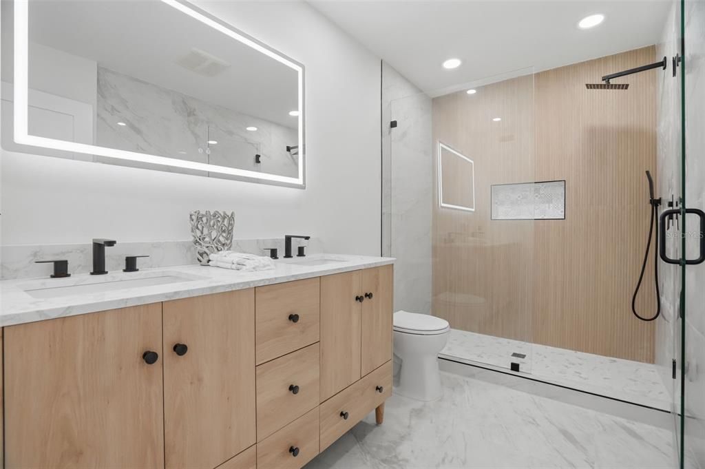 En Venta: $1,525,000 (5 camas, 3 baños, 2888 Pies cuadrados)