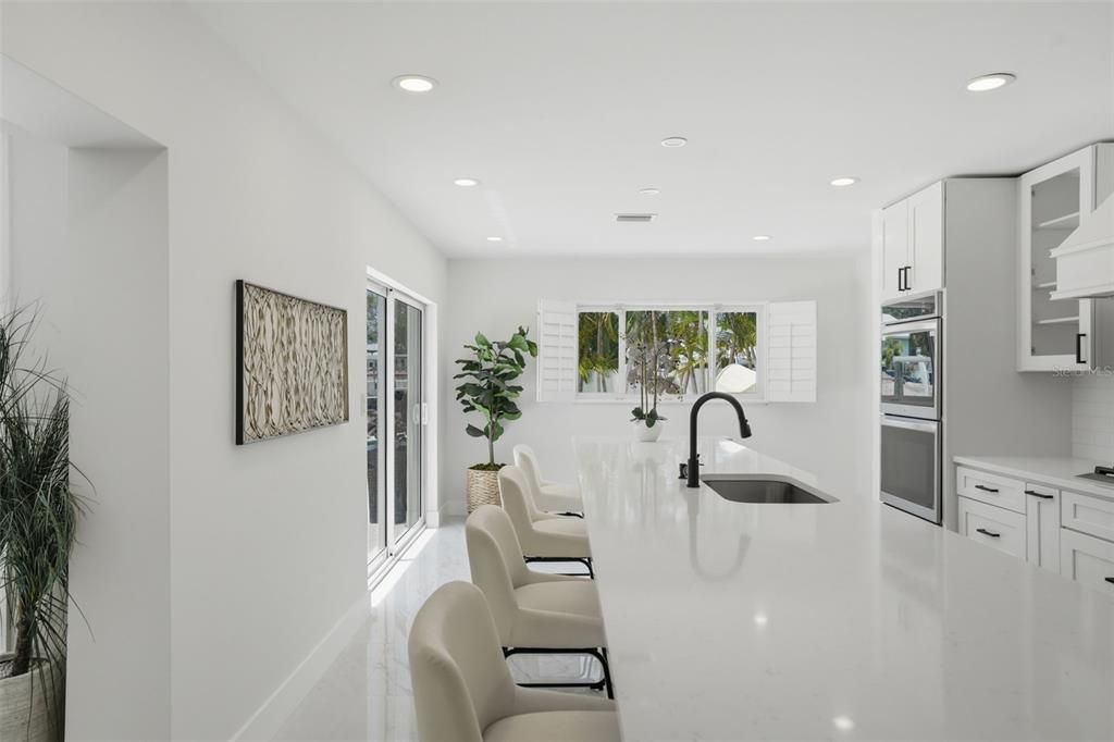En Venta: $1,525,000 (5 camas, 3 baños, 2888 Pies cuadrados)