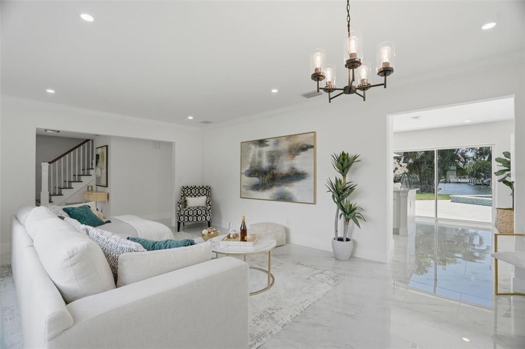 En Venta: $1,525,000 (5 camas, 3 baños, 2888 Pies cuadrados)