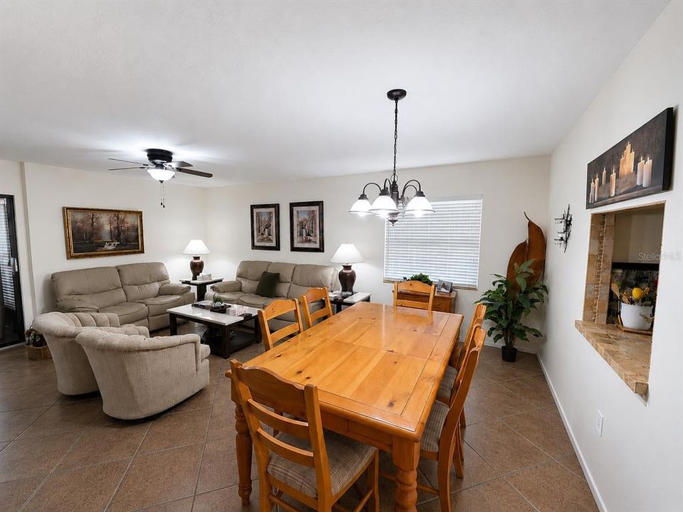 En Venta: $189,900 (2 camas, 2 baños, 1024 Pies cuadrados)