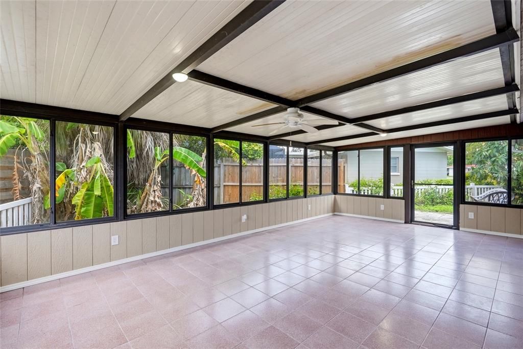 На продажу: $434,900 (2 спален, 2 ванн, 1503 Квадратных фут)