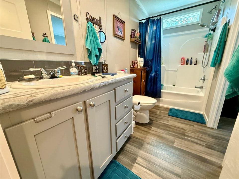 En Venta: $549,000 (3 camas, 2 baños, 1780 Pies cuadrados)