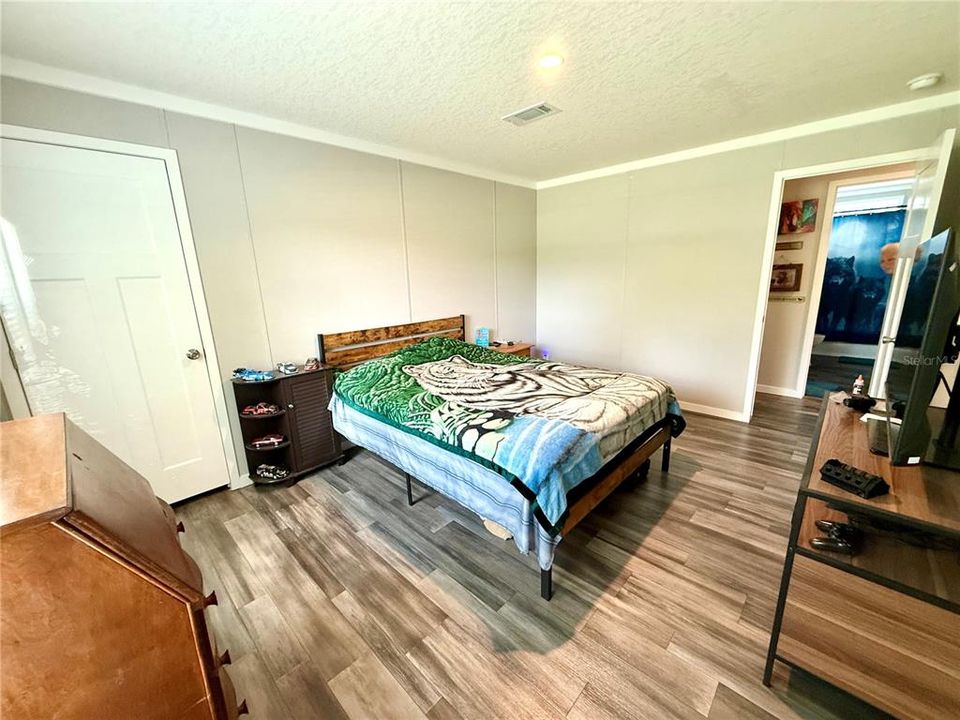 En Venta: $549,000 (3 camas, 2 baños, 1780 Pies cuadrados)