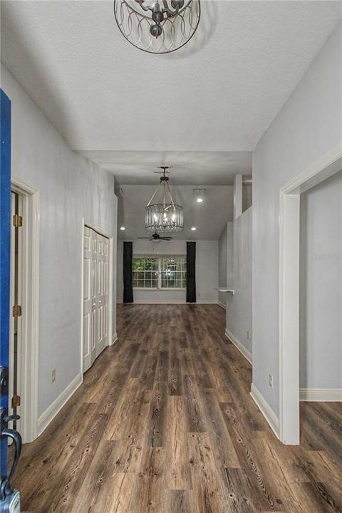 En Venta: $499,900 (3 camas, 2 baños, 2323 Pies cuadrados)