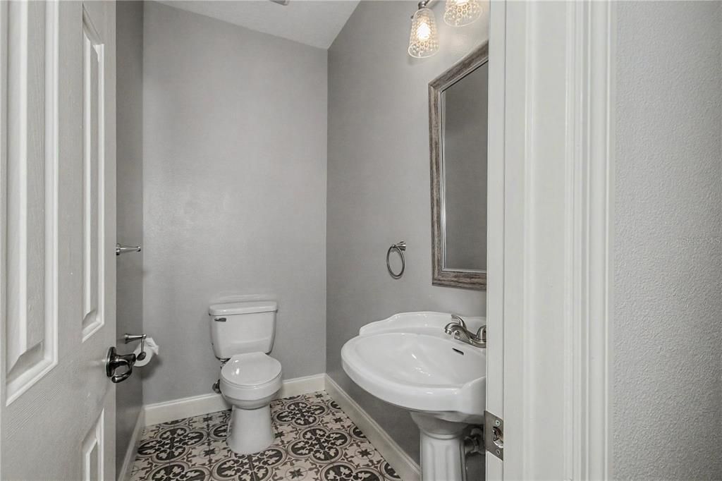 En Venta: $499,900 (3 camas, 2 baños, 2323 Pies cuadrados)