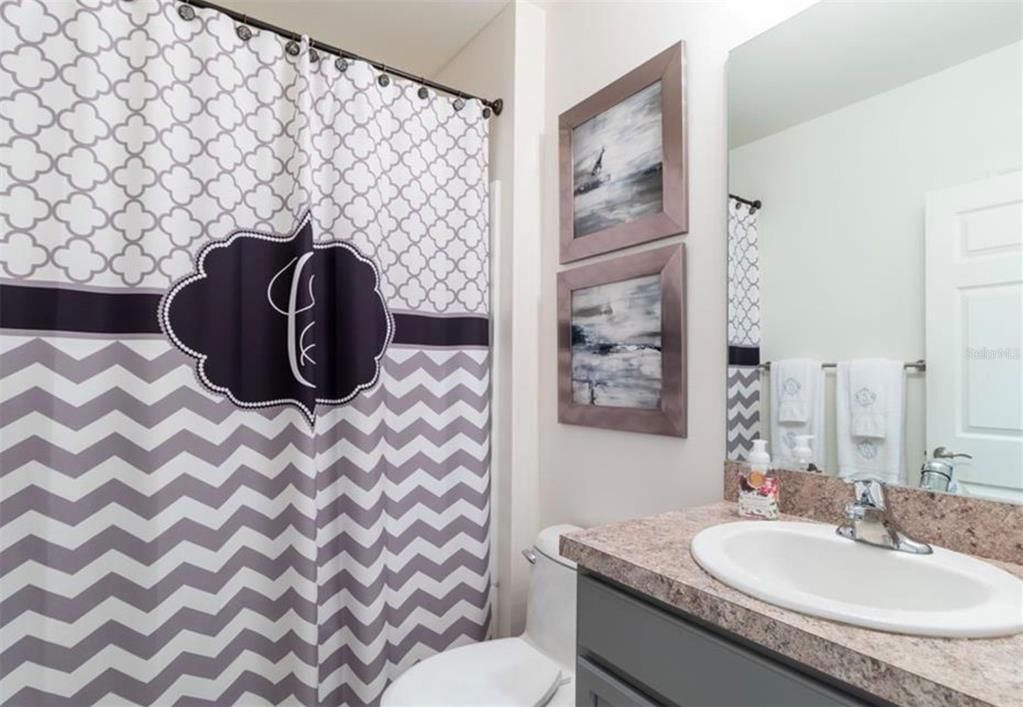 For Rent: $2,800 (3 beds, 2 baths, 1672 Square Feet)