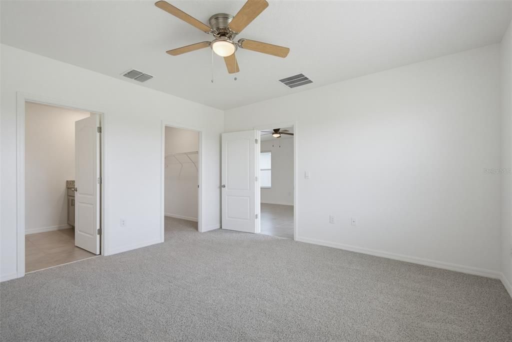 En Venta: $354,000 (3 camas, 2 baños, 1520 Pies cuadrados)