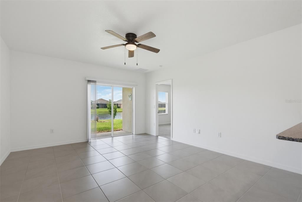 En Venta: $354,000 (3 camas, 2 baños, 1520 Pies cuadrados)