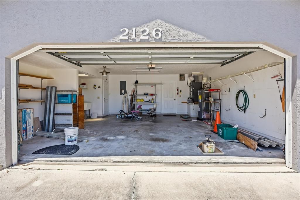 Active With Contract: $390,000 (3 beds, 2 baths, 1965 Square Feet)