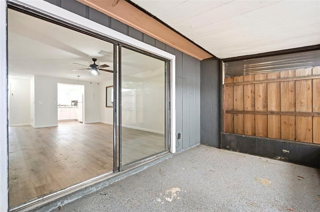 For Rent: $1,850 (2 beds, 1 baths, 1048 Square Feet)